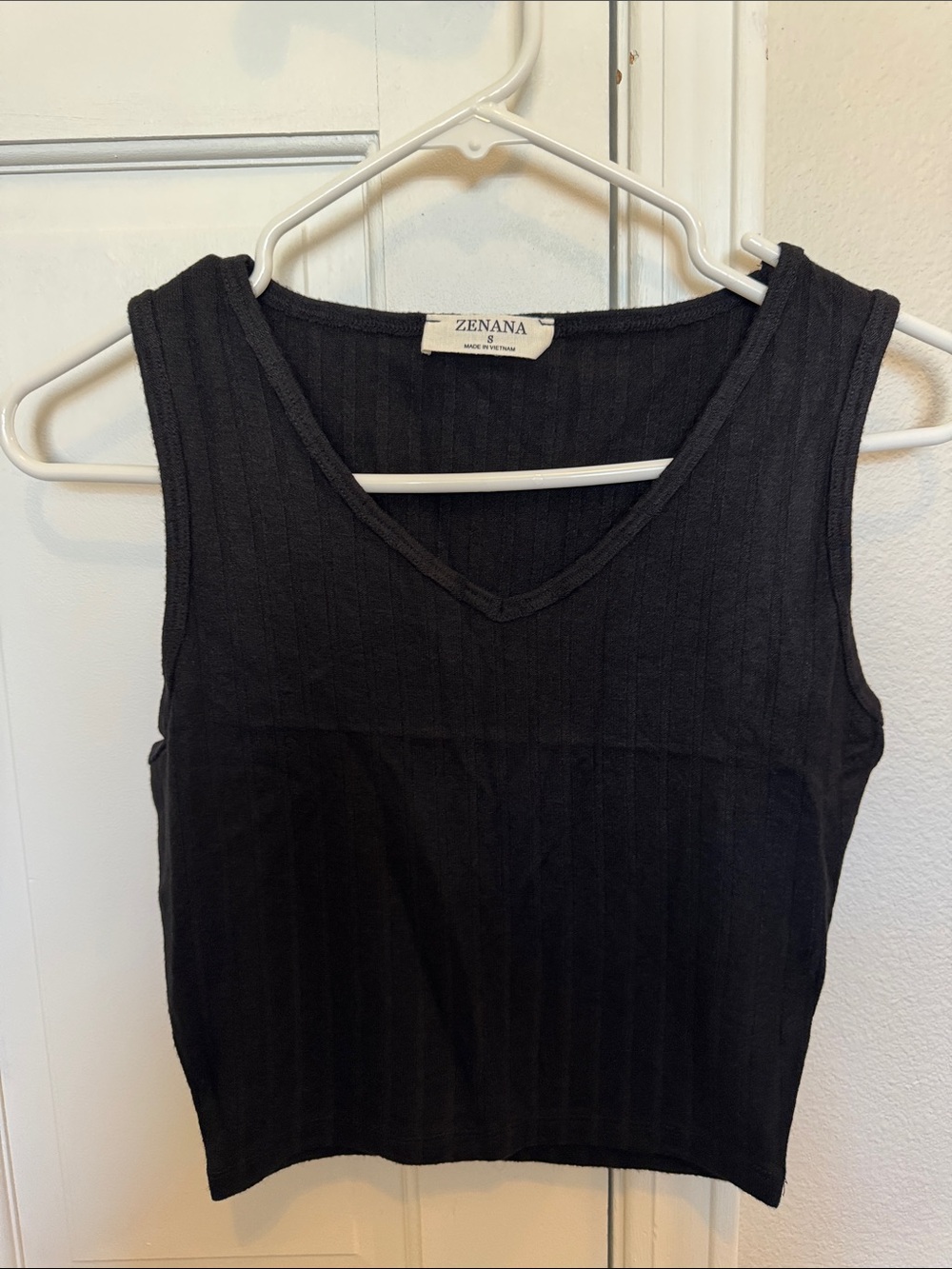 Zenana Black Ribbed V-Neck Tank